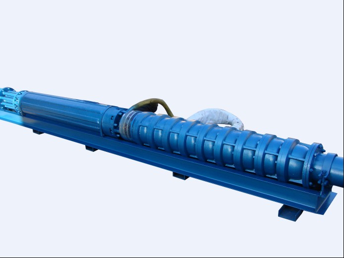  High efficiency submerged pump 